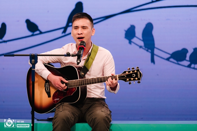 Chàng trai khiếm thị và ước mơ làm từ thiện bằng âm nhạc