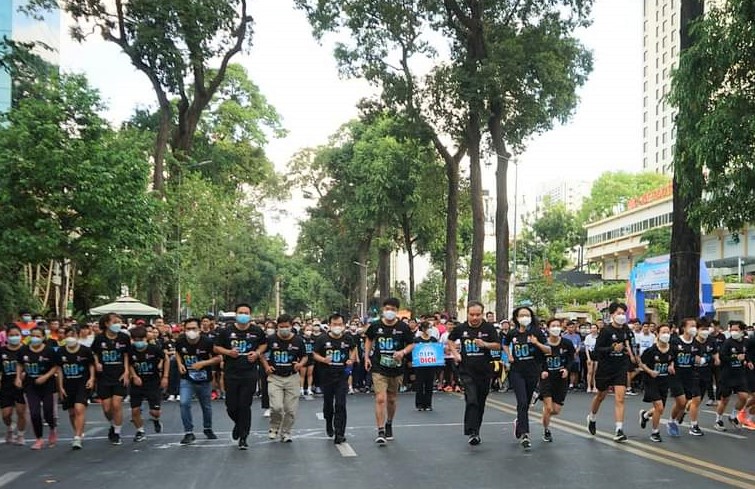 1 500 vận động viên tham gia giải chạy “Bước chân xanh”