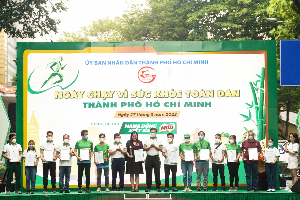 Hơn 30 000 người tham gia “Ngày chạy Olympic vì sức khoẻ toàn dân”