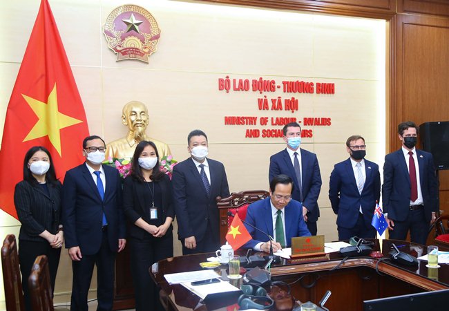 Hỗ trợ công dân Việt Nam tham gia Chương trình lao động nông nghiệp Ô-xtrây-li-a