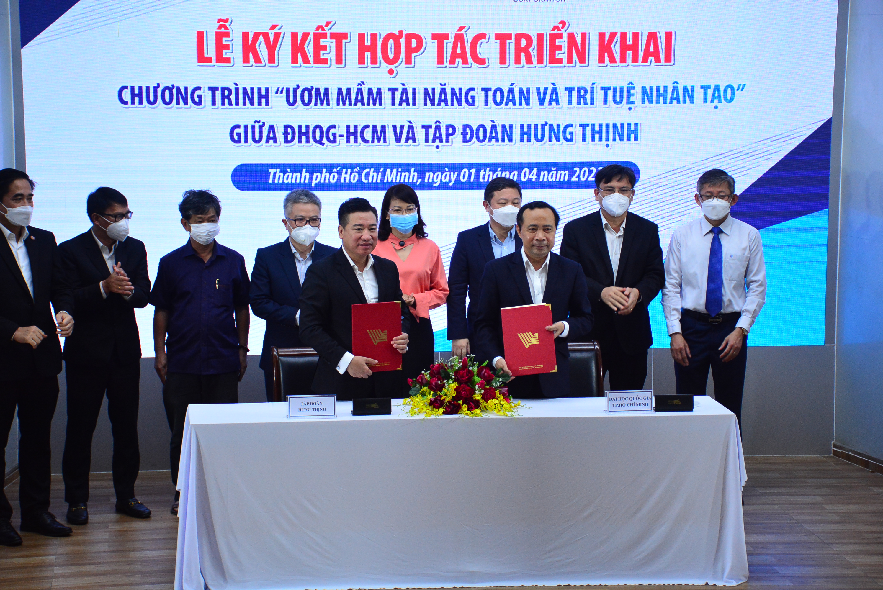 Hợp tác Ươm mầm tài năng Toán và Trí tuệ nhân tạo