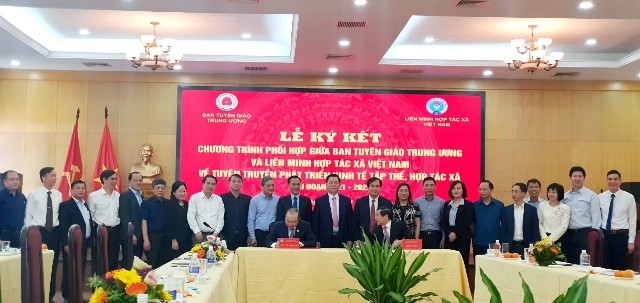Ban Tuyên giáo Trung ương và Liên minh HTX Việt Nam ký kết hợp tác giai đoạn 2021-2025