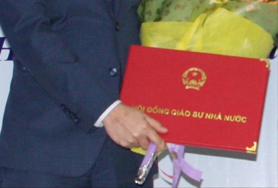 Công nhận đạt tiêu chuẩn chức danh Giáo sư, Phó Giáo sư cho 405 nhà giáo