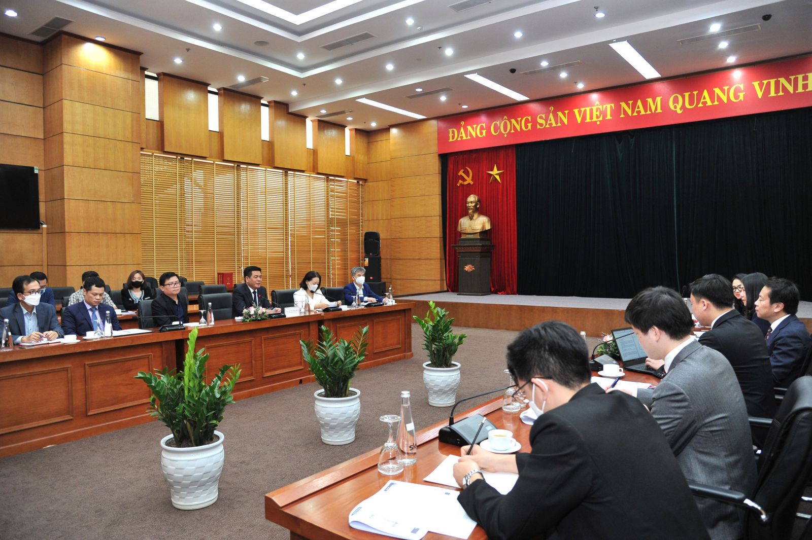 Thúc đẩy phát triển ngành công nghiệp ô tô, xe máy tại Việt Nam