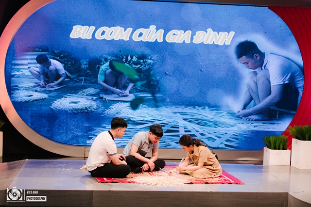 Trạm yêu thương 15 Con đường em đi