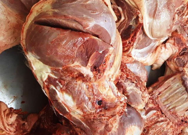 Quy định xử phạt đối với các trường hợp bán thịt lợn bẩn