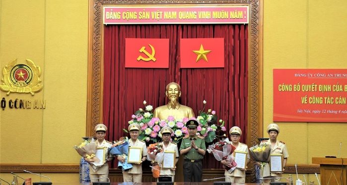 Công bố Quyết định nhân sự tham gia Đảng ủy, Ban Thường vụ Đảng ủy Công an Trung ương