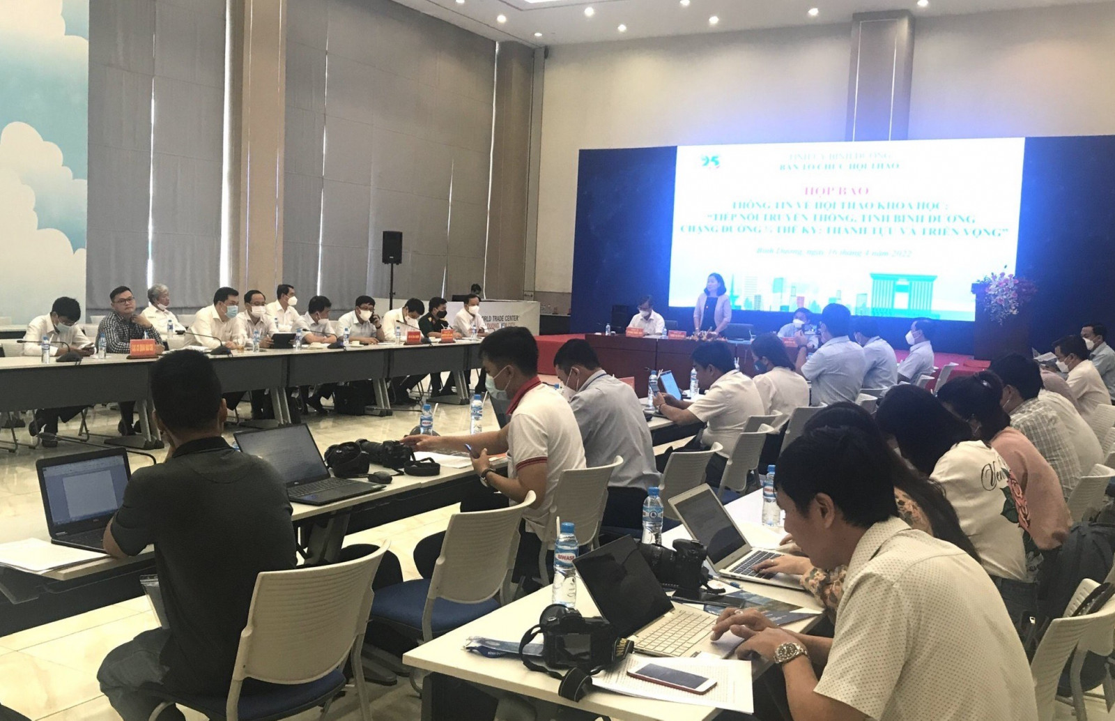 Tiếp nối truyền thống, tỉnh Bình Dương chặng đường 1 4 thế kỷ Thành tựu và triển vọng