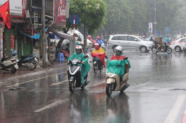 Không khí lạnh tăng cường gây mưa dông khu vực Bắc Bộ và Trung Bộ