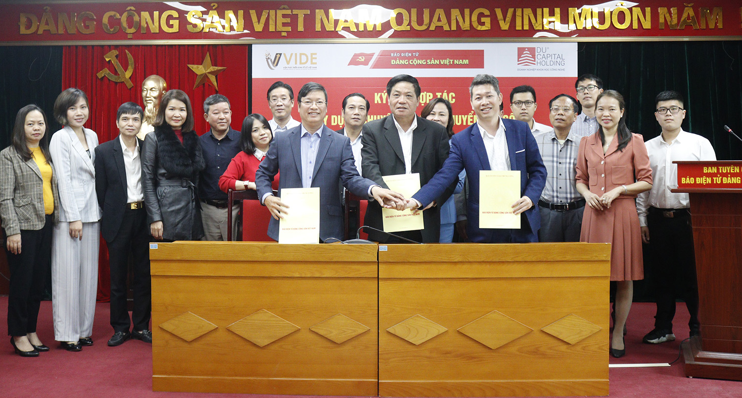 Xây dựng và phát mạng chuyên trang “Chuyển đổi số”