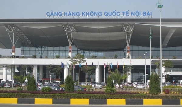 Xử phạt 112 trường hợp ô tô vi phạm tại Cảng hàng không quốc tế Nội Bài