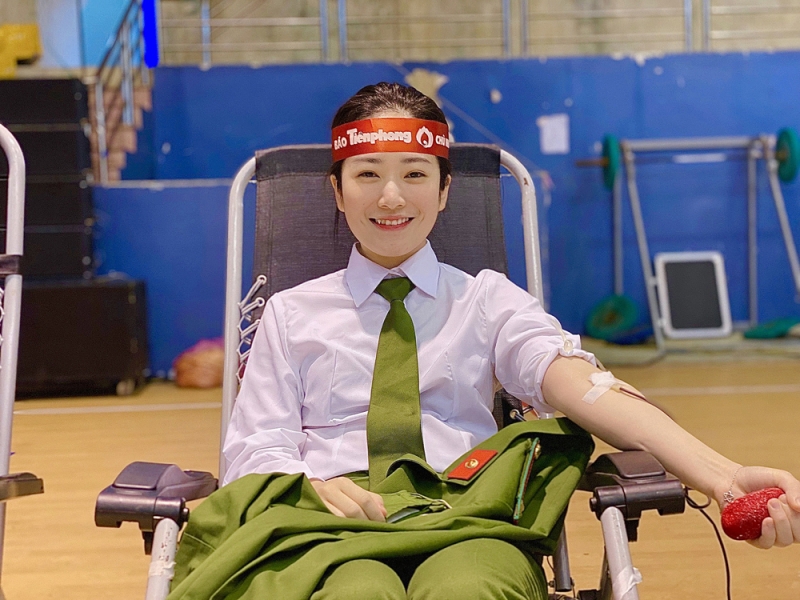 Trung úy bé hạt tiêu với thành tích khủng