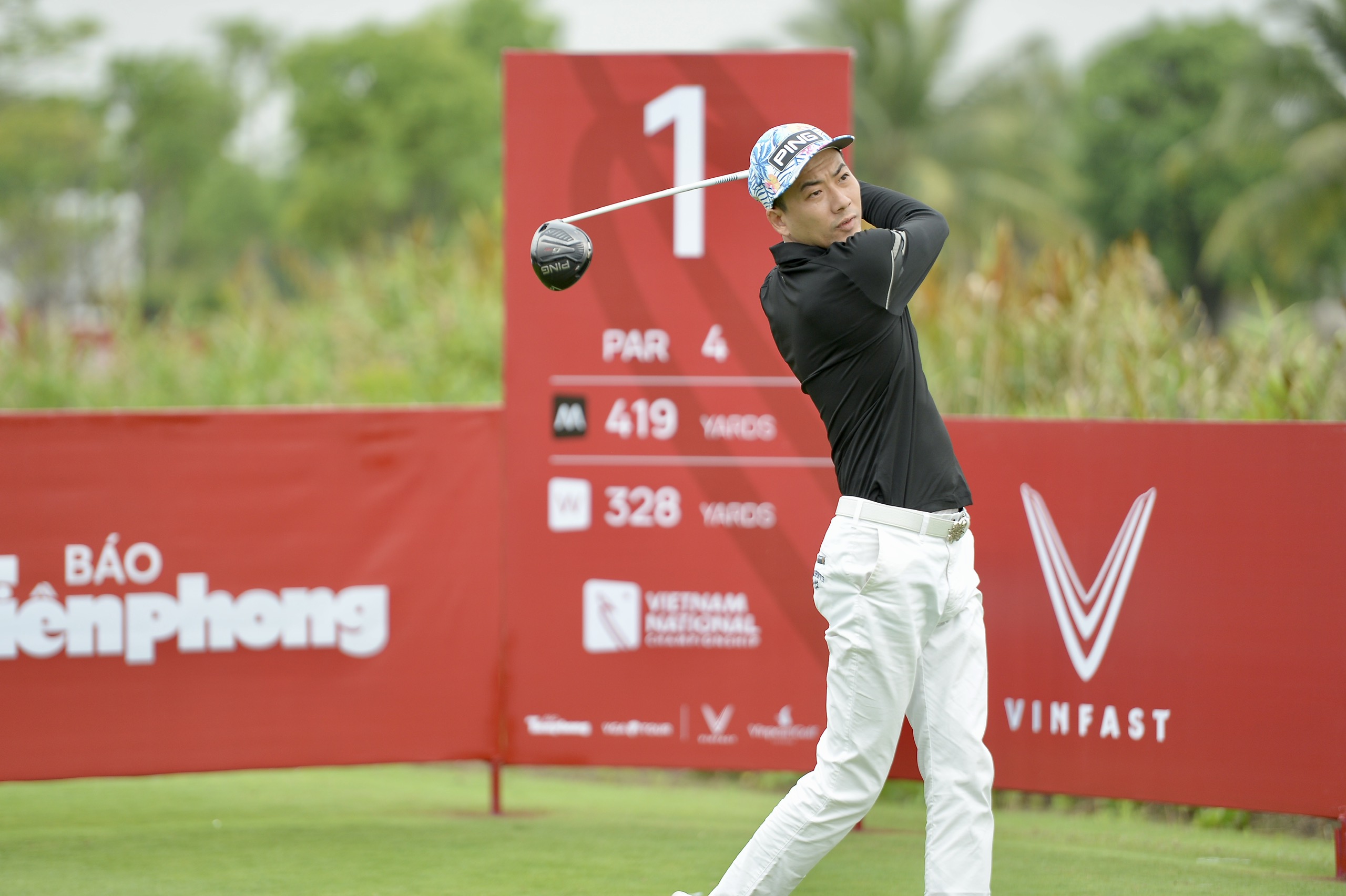 Ngày thi đấu thứ nhất Giải vô địch golf Quốc gia 2022 Golfer nghiệp dư lên ngôi