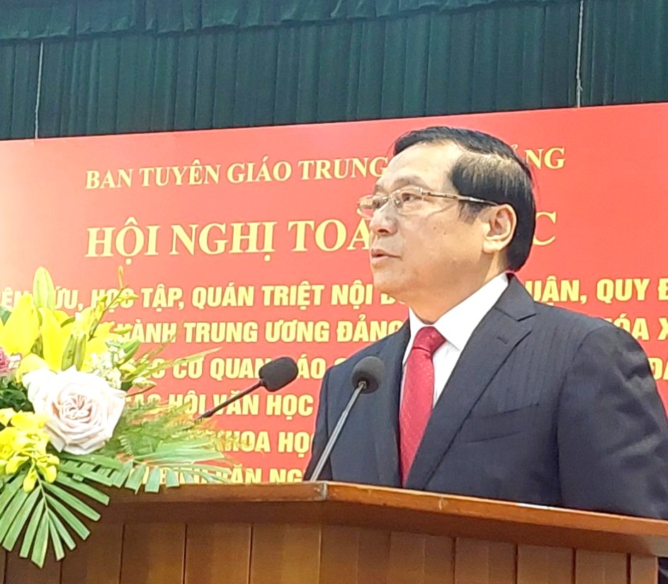 Tạo sự thống nhất trong ý chí và hành động, đẩy mạnh xây dựng, chỉnh đốn Đảng