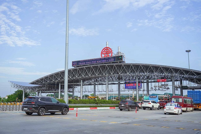 Hơn 700 nghìn lượt xe ngày đêm qua Trạm thu phí Pháp Vân – Cầu Giẽ