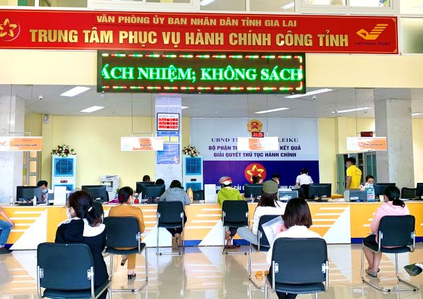 Các tỉnh, thành phố chuyển giao một số nhiệm vụ hành chính công cho Bưu điện