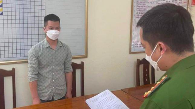 Mức phạt nào với đối tượng lợi dụng chức vụ làm luật cho xe quá tải