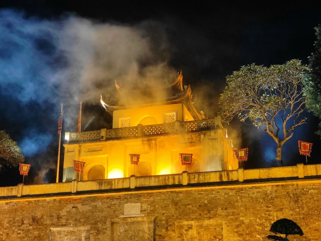 Khởi động lại tour đêm “Giải mã Hoàng thành Thăng Long”