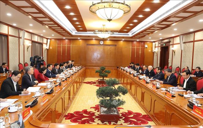 Bộ Chính trị, Ban Bí thư thi hành kỷ luật một số tập thể, cá nhân