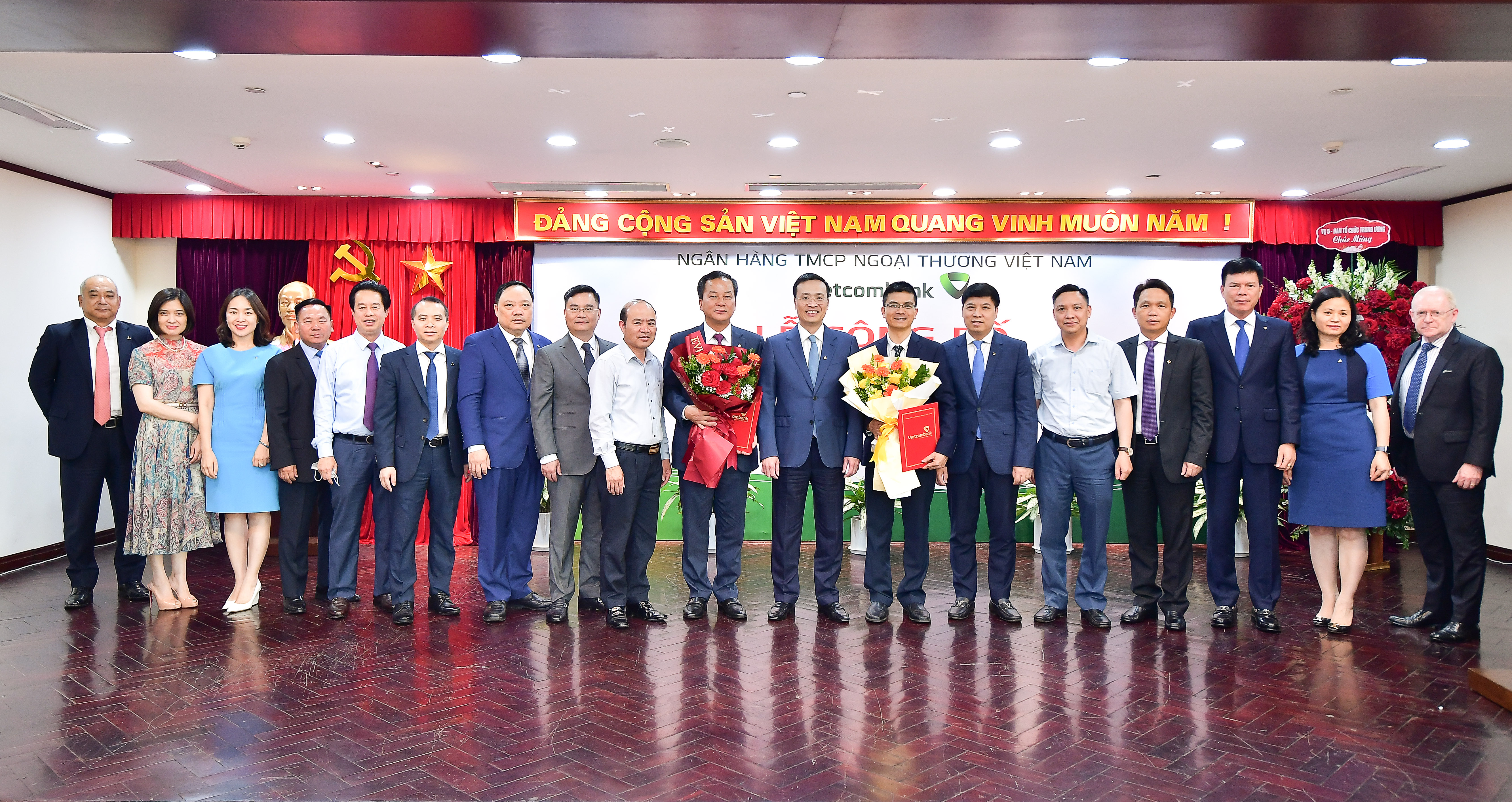 Vietcombank công bố quyết định nhân sự lãnh đạo cấp cao tại Trụ sở chính