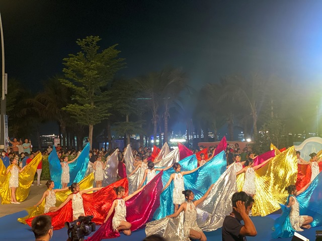 Sôi động Carnaval Hạ Long 2022