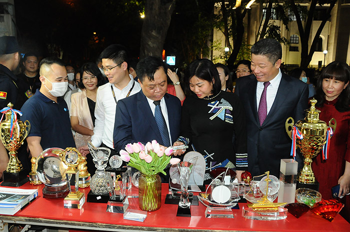 Khai mạc Lễ hội quà tặng du lịch Hà Nội năm 2022