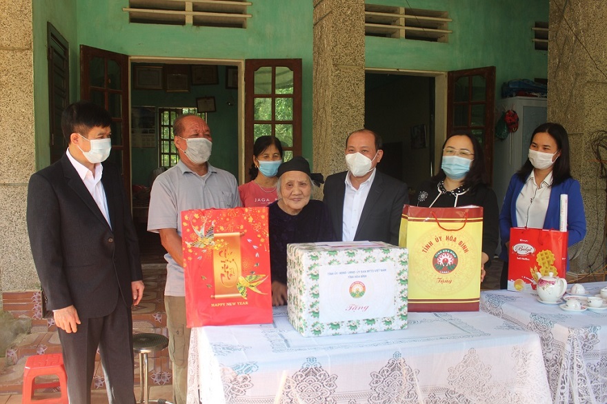 Hòa Bình Nỗ lực chăm lo cho gia đình chính sách