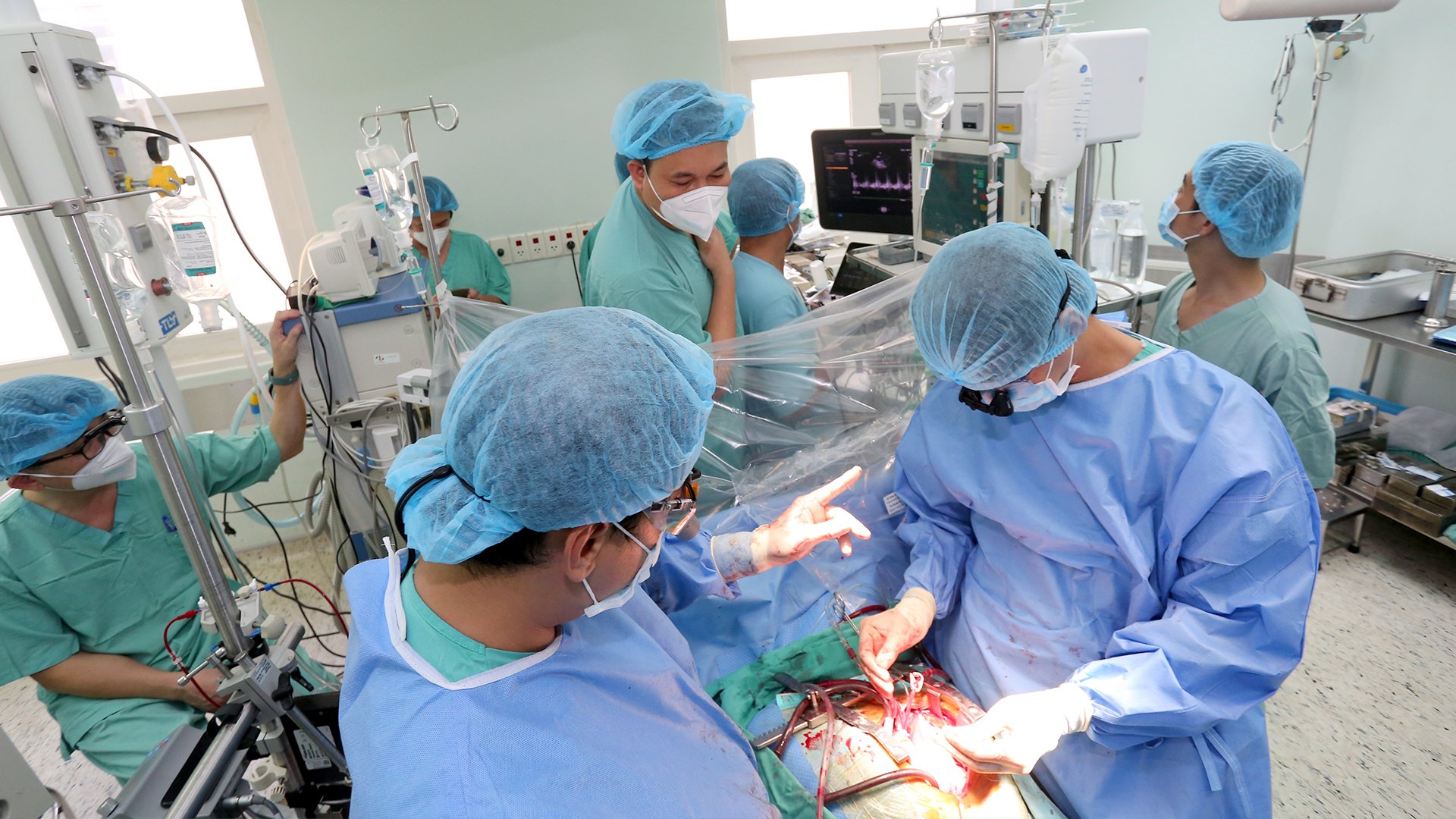 “Cho đi là còn mãi” và ca ghép tim xuyên Việt