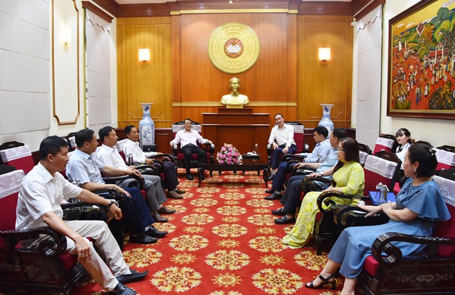 Kết nối, nắm bắt tâm tư, nguyện vọng của bà con kiều bào tại CH Séc