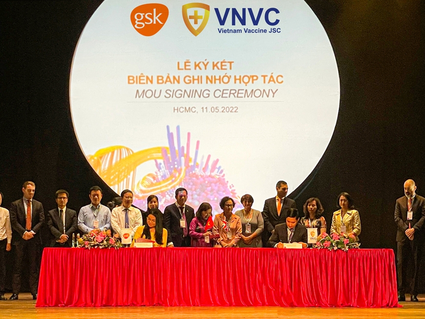 GSK và VNVC hợp tác cung ứng vaccine số lượng lớn về Việt Nam