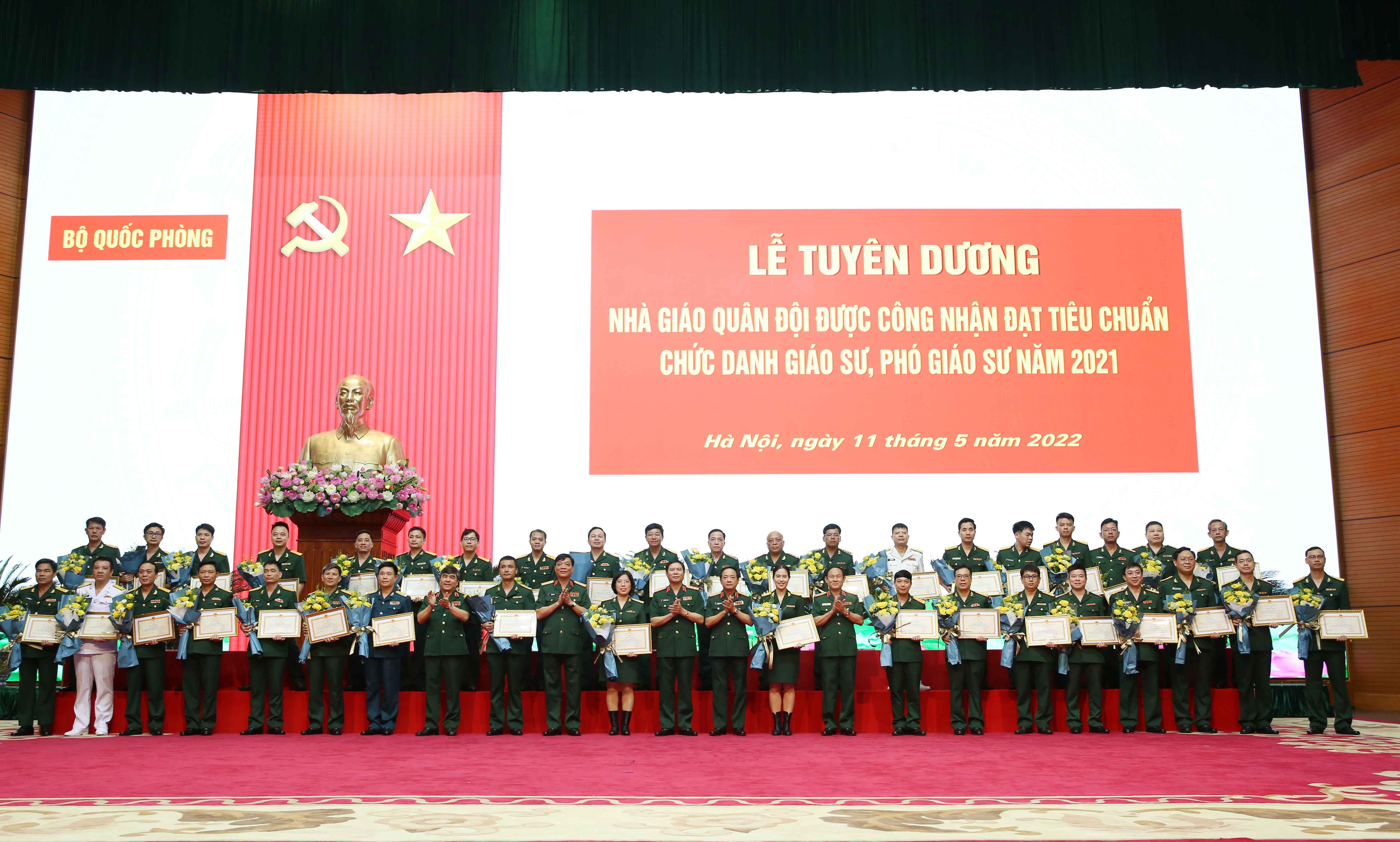 Gần 40 nhà giáo, nhà khoa học trong Quân đội đạt tiêu chuẩn chức danh giáo sư, phó giáo sư