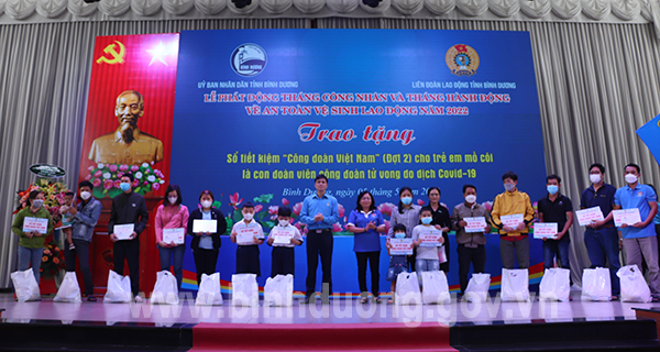 Bình Dương Sôi nổi các hoạt động hướng về công nhân lao động