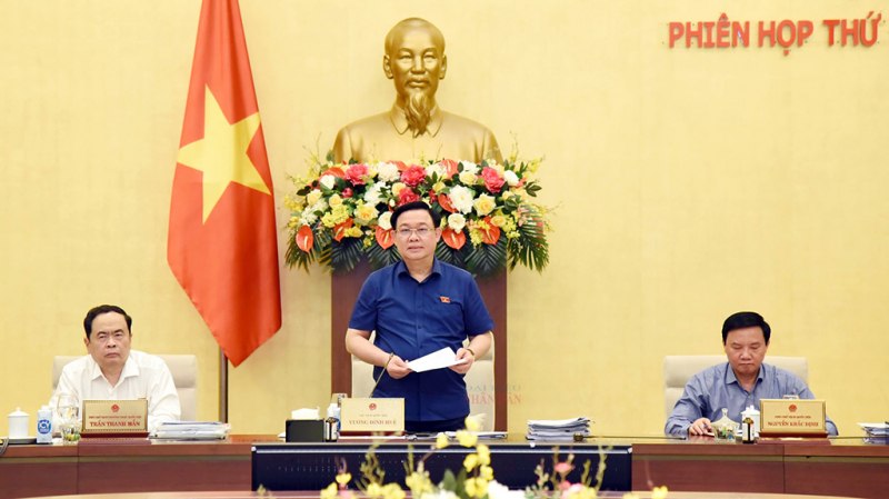 Khẩn trương hoàn thiện các báo cáo, nội dung trình Quốc hội tại Kỳ họp thứ Ba