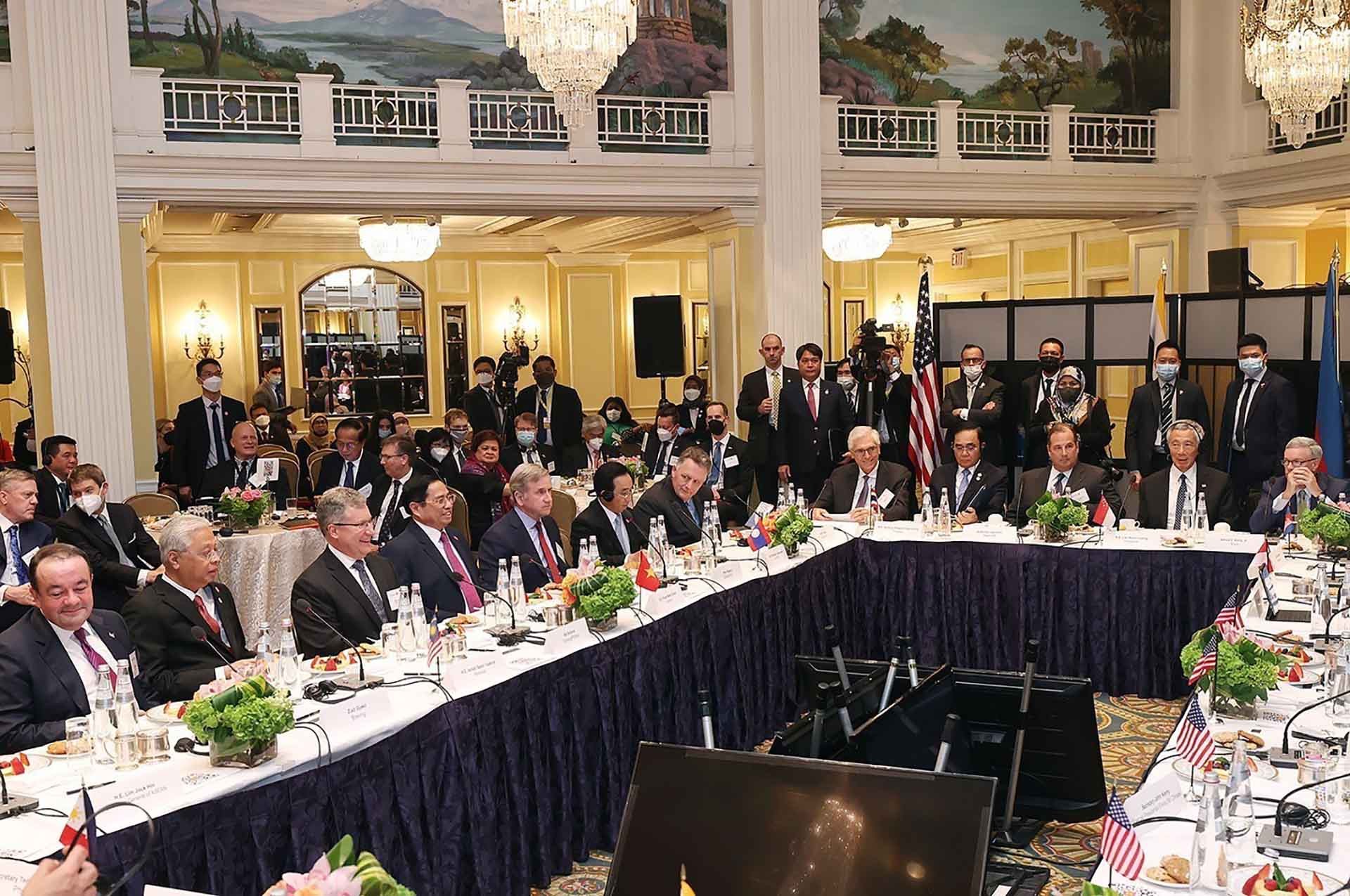 Lãnh đạo các nước ASEAN gặp gỡ đại diện lãnh đạo, doanh nghiệp Hoa Kỳ