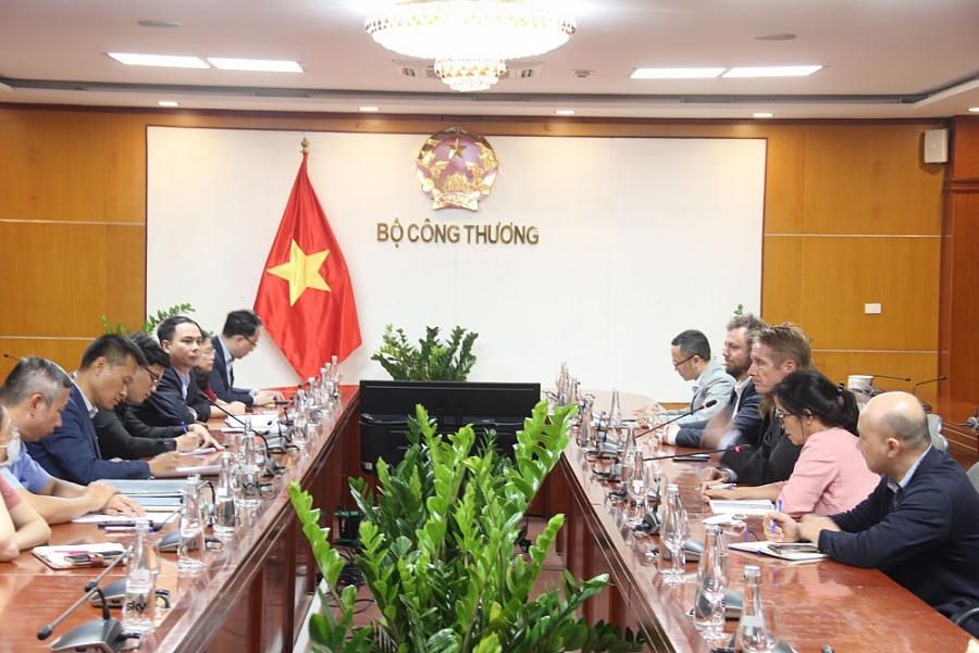 Tập đoàn LEGO đề xuất Bộ Công Thương dự án về năng lượng tái tạo