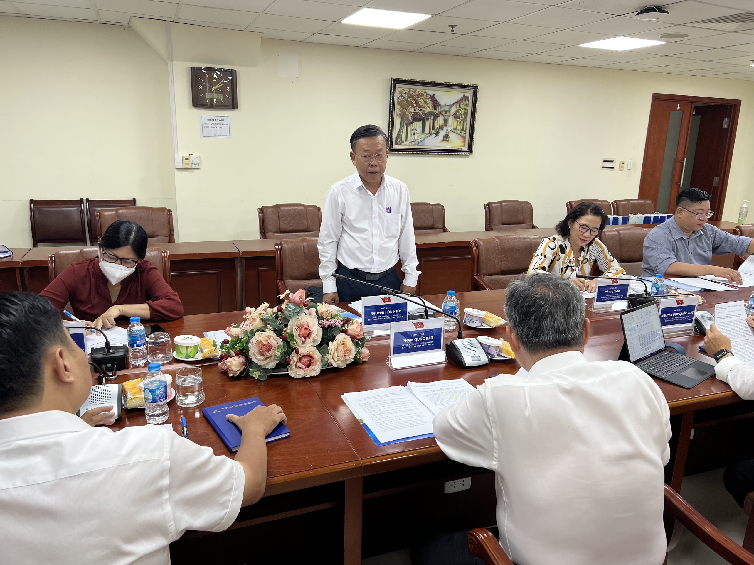 EVNHCMC Thực hiện tốt Quy chế tiếp xúc, đối thoại, tiếp thu ý kiến góp ý của khách hàng, người lao động