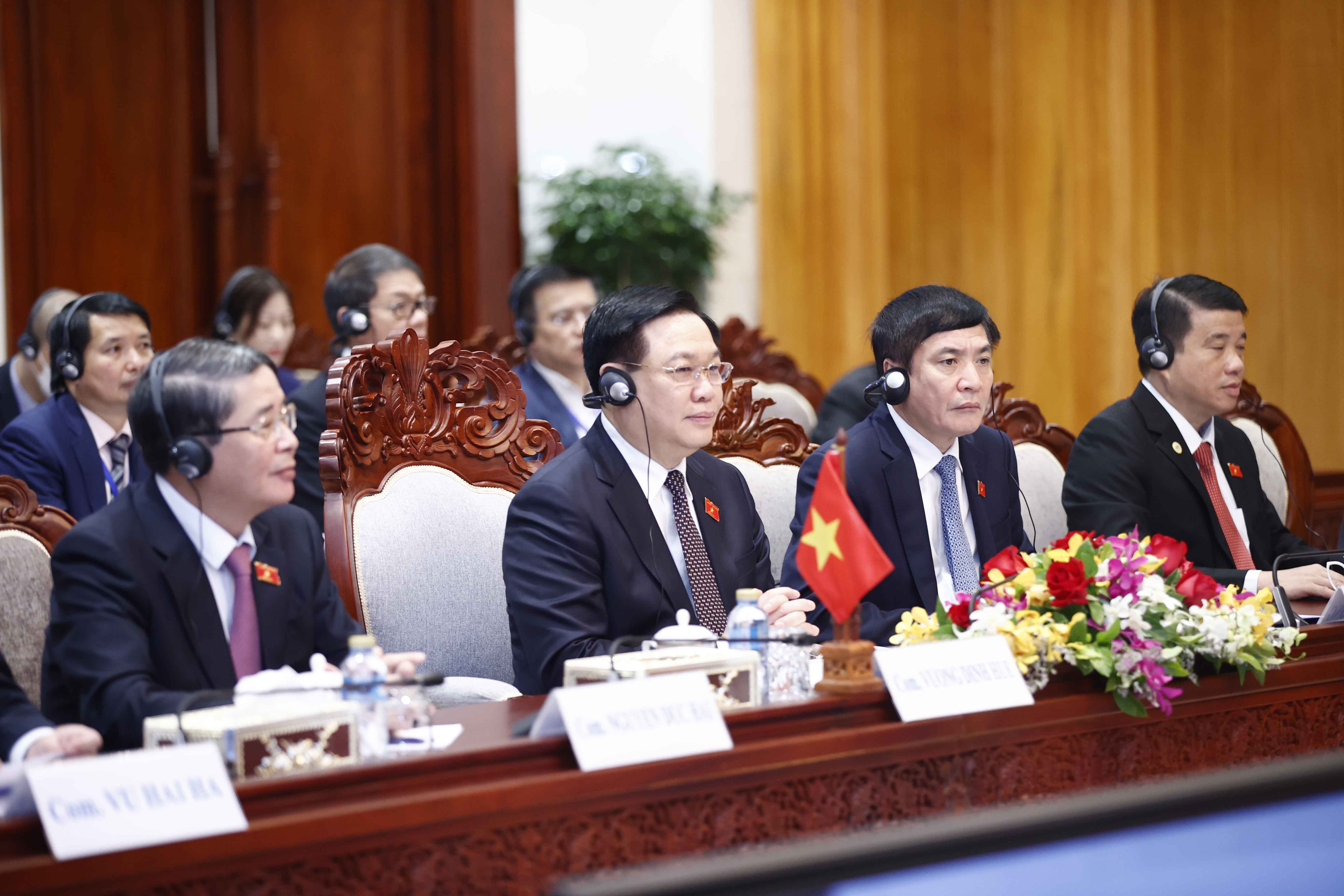 Tăng cường quan hệ hợp tác giữa Quốc hội hai nước Việt - Lào