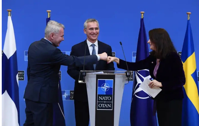 Thụy Điển và Phần Lan thông báo kế hoạch gia nhập NATO