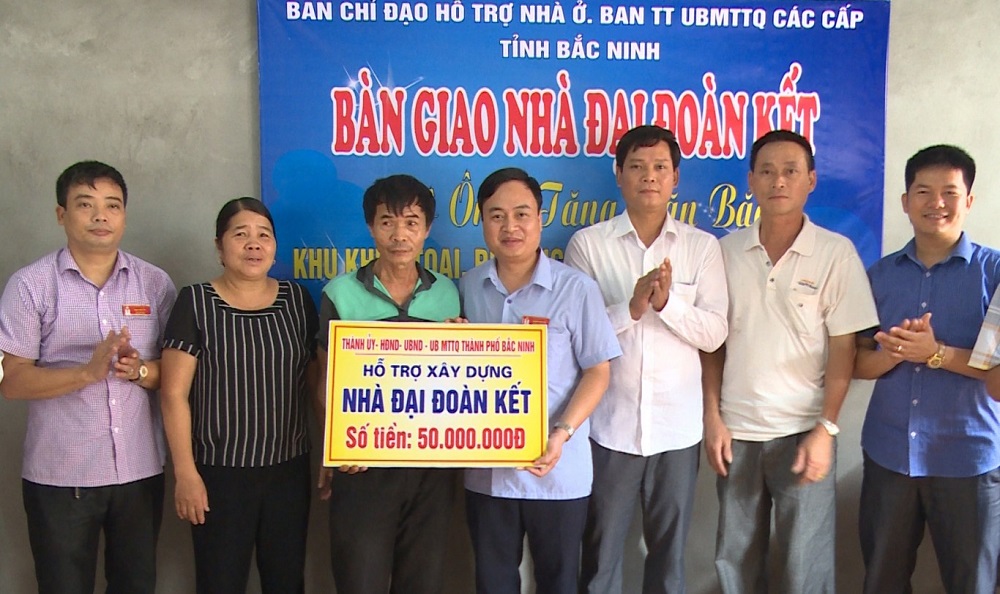 Thiết thực đồng hành, hỗ trợ người nghèo