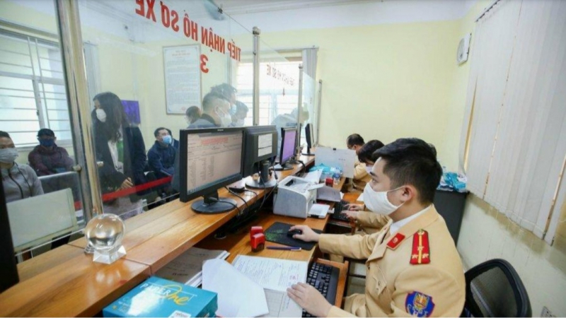 Bình Dương Công an xã đăng ký, cấp biển số xe