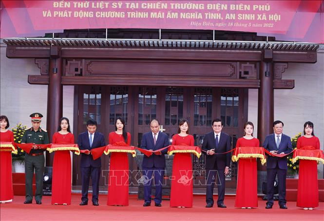 Chủ tịch nước dự Lễ khánh thành Đền thờ liệt sĩ tại chiến trường Điện Biên Phủ