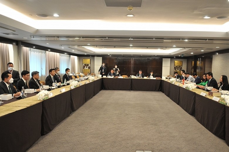 Thúc đẩy hợp tác với Ngân hàng Kasikorn và Tập đoàn Central Group