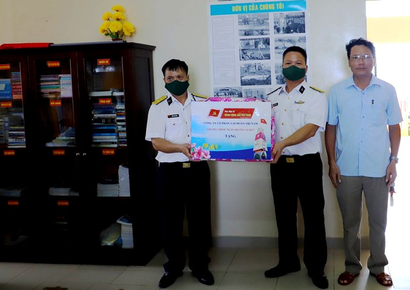 “Còn người, còn nhà giàn