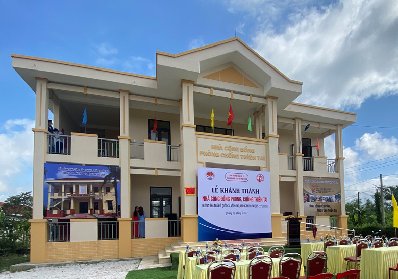 Quảng Trị Khánh thành hai nhà cộng đồng phòng chống thiên tai