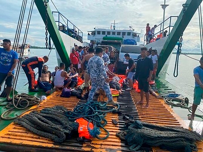 Philippines Cháy phà chở hơn 130 khách, ít nhất 7 người thiệt mạng