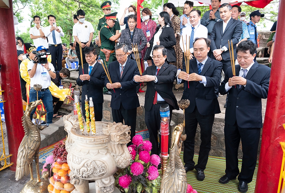 Khai hội Vía Bà Chúa Xứ núi Sam năm 2022