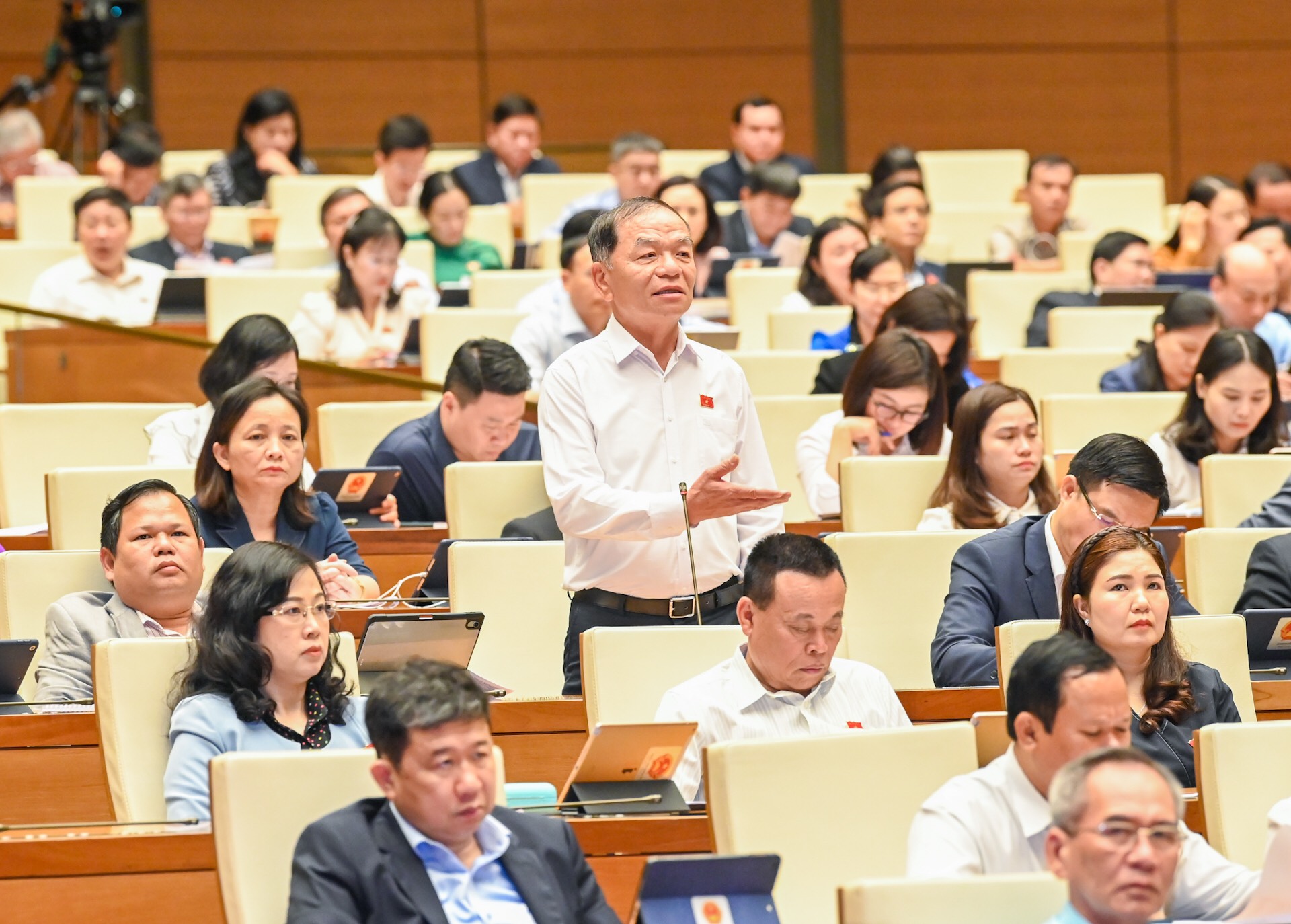 Chương trình xây dựng luật, pháp lệnh cần có sự ổn định, tránh xáo trộn