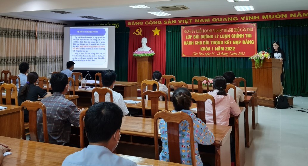 Cần Thơ Nhiều giải pháp phát triển đảng trong doanh nghiệp