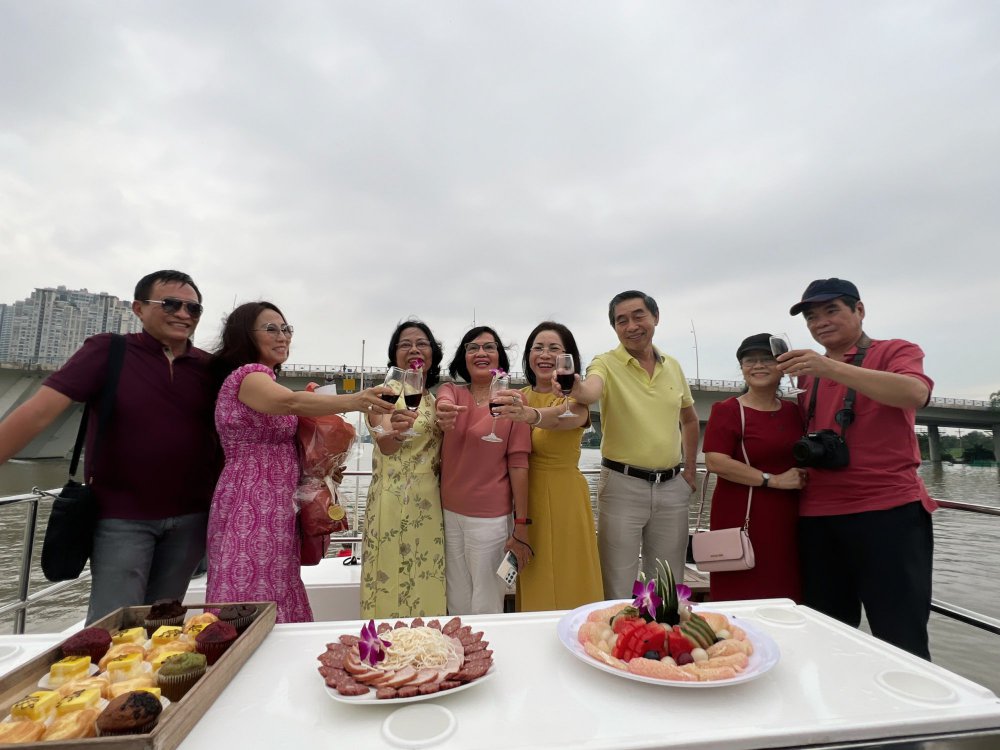 Xây dựng nhiều tour mới đón mùa du lịch hè