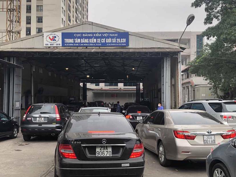 Có nên miễn đăng kiểm với ô tô mới